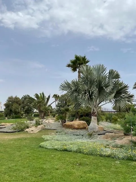 Apartment Bajo Con Jardin En Primera Linea De Playa Playas de Vera Spain